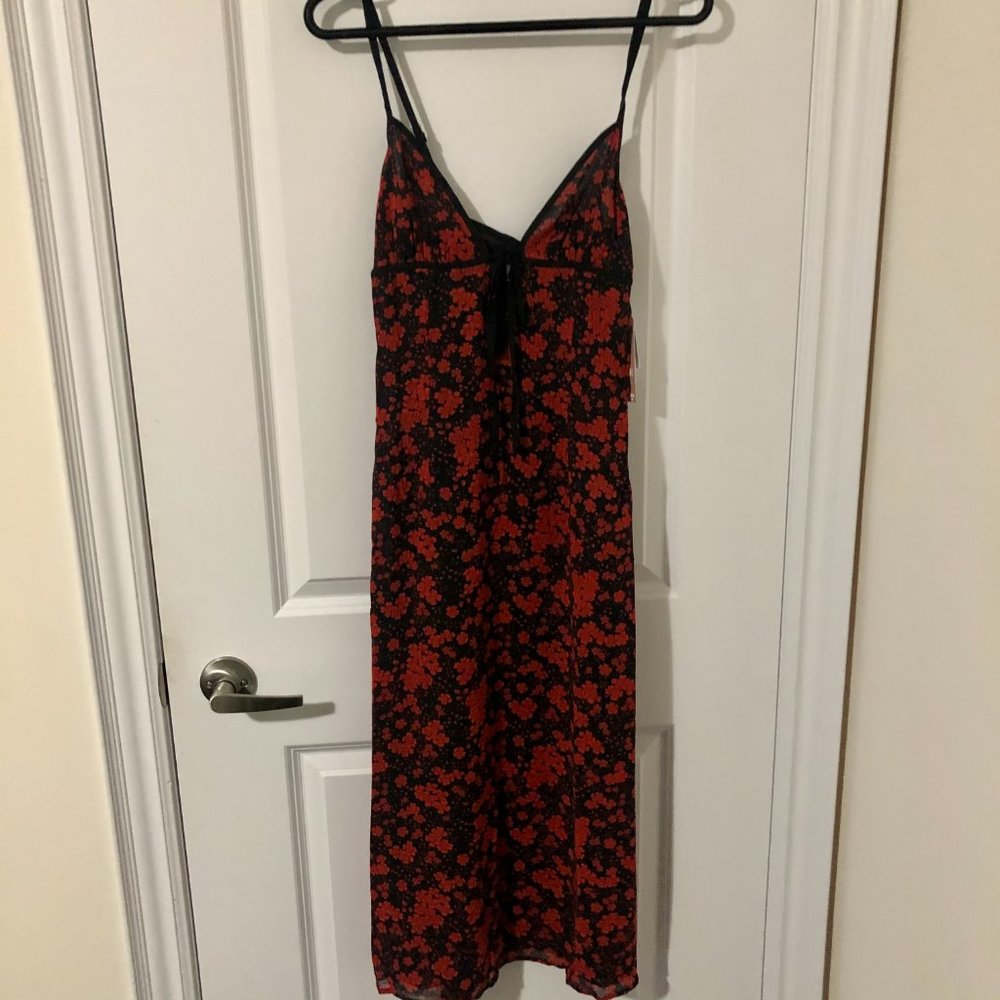 Red & Black Floral print Dress - Picture 7 of 8